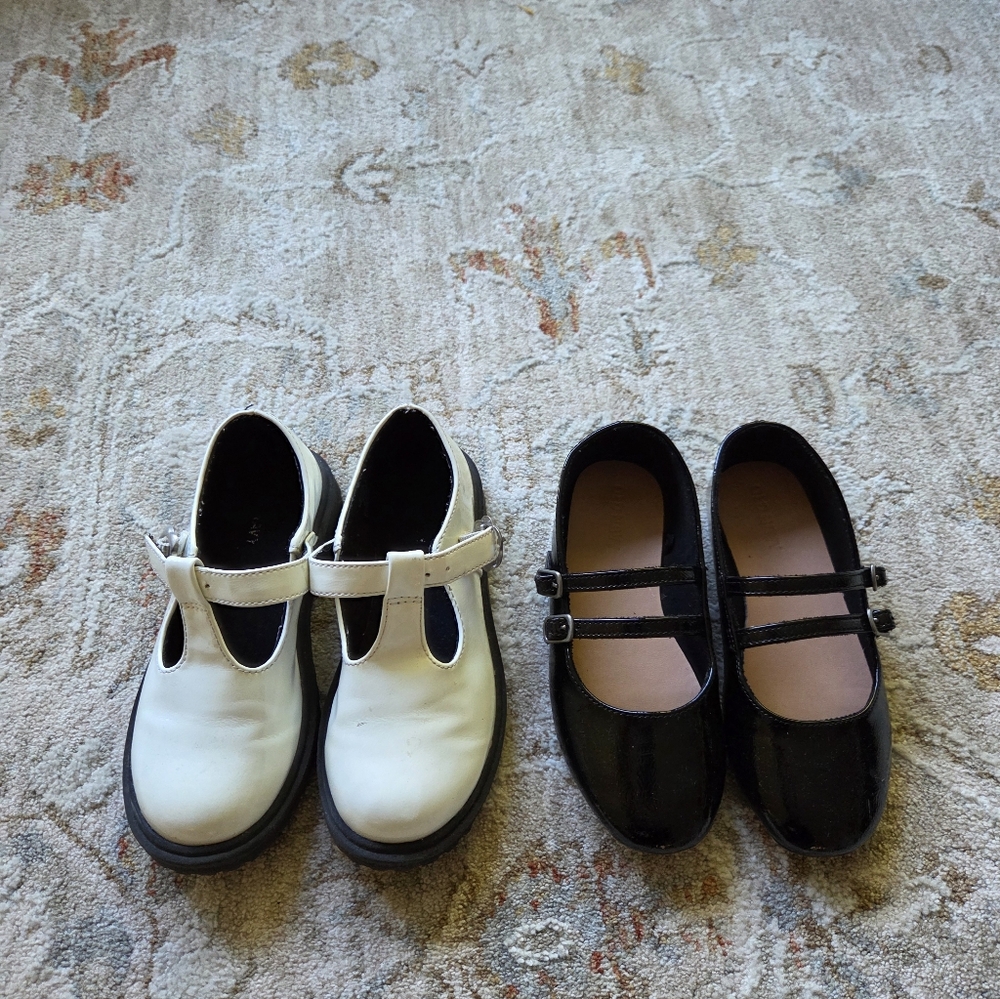 Bundle of 2 Old Navy girls shoes